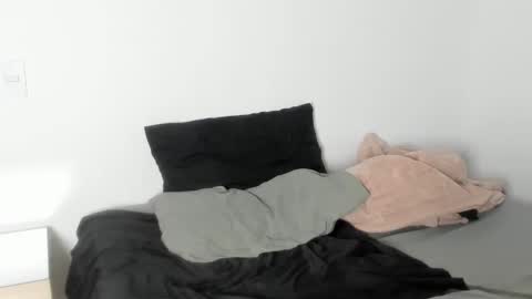 Naomi Moore online show from September 2025 10:53:01 PM