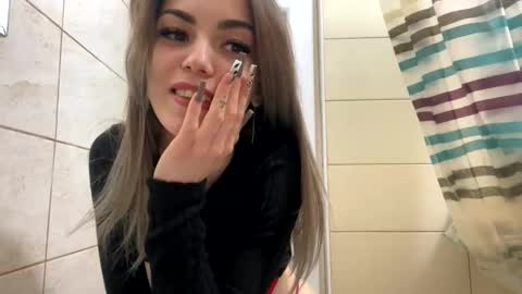 naomirusso online show from October 2025 10:09:01 PM