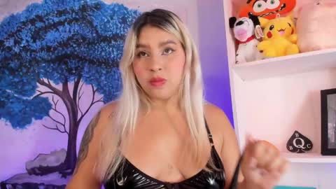 Laura  online show from April 2026 05:54:02 AM