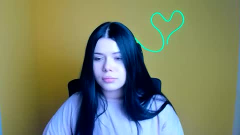 Naomi online show from October 2025 05:35:02 PM