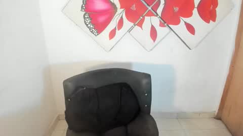 Snapshot of naomiwildburn chatting on April 2026 07:55:01 PM naomiwildburn online show from April 2026 07:55:01 PM
