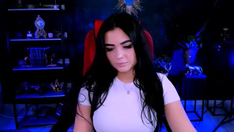 naomiwilsons online show from September 2025 12:27:02 PM