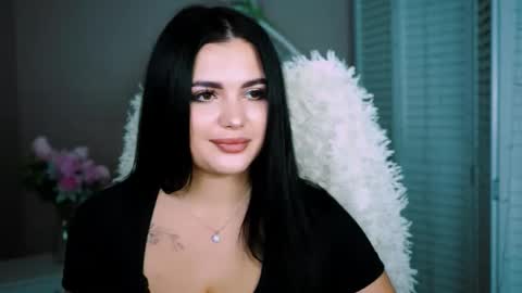 naomiwilsons online show from September 2025 01:45:02 PM