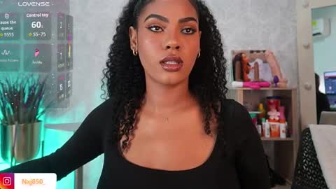 Naomi     online show from March 2026 07:05:01 PM