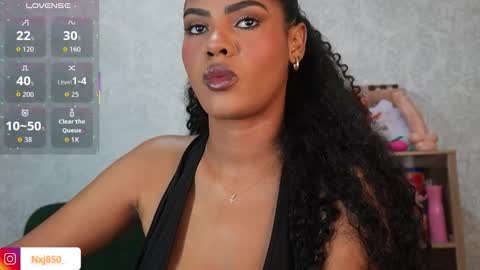 Naomi     online show from March 2026 09:33:02 PM