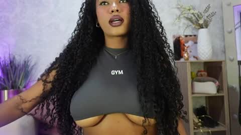 Naomi     online show from May 2026 06:19:01 AM