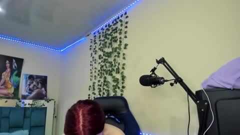 Snapshot of naomy777_ chatting on February 2025 11:36:02 PM naomy online show from February 2025 11:36:02 PM