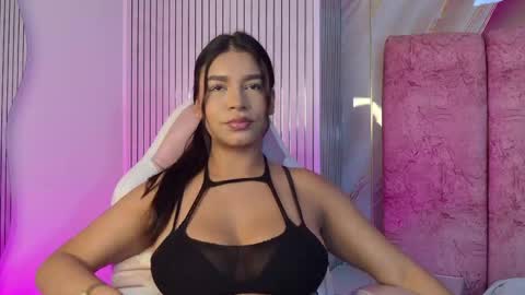 Snapshot of naomy_gomez_ chatting on May 2026 11:59:01 AM Naomy online show from May 2026 11:59:01 AM