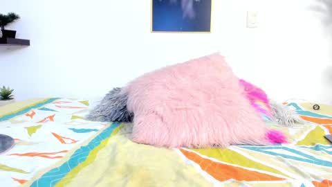 Naomy online show from January 2025 11:11:01 AM