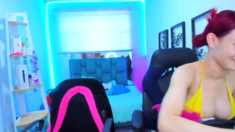 Snapshot of naomy_sex_69 chatting on October 2025 02:18:02 PM naomy_sex_69 online show from October 2025 02:18:02 PM