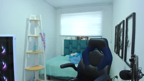 Snapshot of naomy_sex_69 chatting on October 2025 08:18:01 PM naomy_sex_69 online show from October 2025 08:18:01 PM