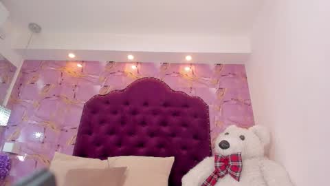 Snapshot of naomy_sexy_ chatting on November 2025 11:53:02 AM Naomy online show from November 2025 11:53:02 AM