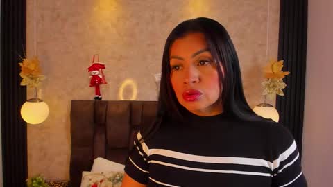 Naomy Smith online show from December 2025 11:08:02 AM