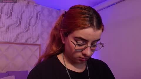 Snapshot of naomy_tay1 chatting on November 2025 02:36:01 AM Naomy online show from November 2025 02:36:01 AM