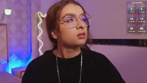 Naomy  online show from February 2026 03:00:02 AM