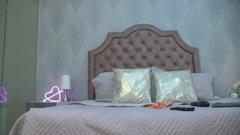 Snapshot of naomybrand chatting on September 2025 10:29:01 AM Naomi Brand online show from September 2025 10:29:01 AM