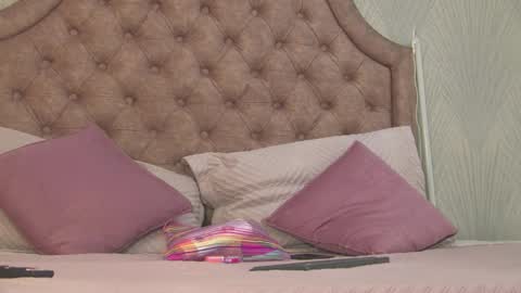 Snapshot of naomybrand chatting on November 2025 04:31:02 PM Naomi Brand online show from November 2025 04:31:02 PM