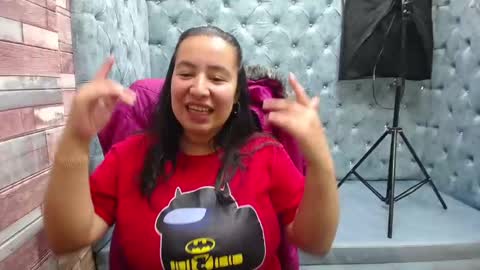 Snapshot of naomyprinces_ chatting on December 2024 01:06:01 PM Bulma Heidi online show from December 2024 01:06:01 PM