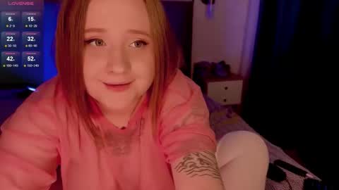 Snapshot of naomyreyyy chatting on November 2025 05:24:01 PM Naomy Rey online show from November 2025 05:24:01 PM