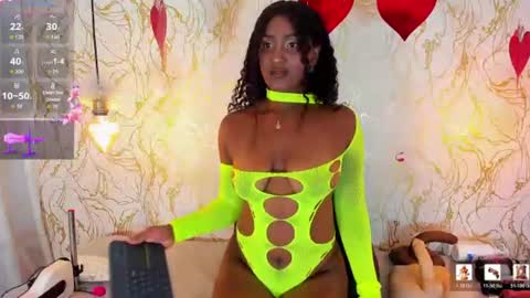 Naomy online show from June 2026 08:40:01 PM