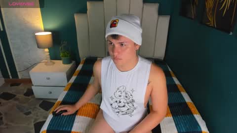 Narek online show from September 2025 04:13:02 AM