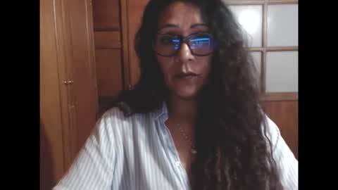 Snapshot of nasly_shy chatting on November 2025 11:29:01 PM Nasly Cute online show from November 2025 11:29:01 PM