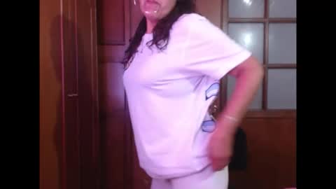 Snapshot of nasly_shy chatting on December 2025 12:59:02 AM Nasly Cute online show from December 2025 12:59:02 AM