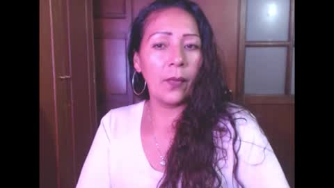 Snapshot of nasly_shy chatting on December 2025 12:06:01 AM Nasly Cute online show from December 2025 12:06:01 AM