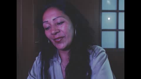 Snapshot of nasly_shy chatting on December 2025 09:33:01 PM Nasly Cute online show from December 2025 09:33:01 PM