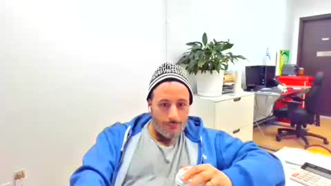 Snapshot of nassobout chatting on February 2026 11:28:01 PM nassobout online show from February 2026 11:28:01 PM