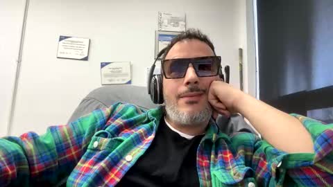 Snapshot of nassobout chatting on March 2026 09:42:01 PM nassobout online show from March 2026 09:42:01 PM