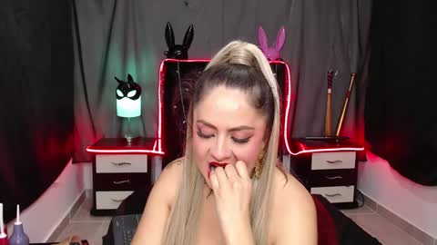 Snapshot of nasty2060 chatting on February 2025 11:45:01 PM nasty latyna online show from February 2025 11:45:01 PM