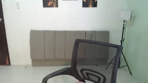 Snapshot of nasty_valeria chatting on January 2025 05:52:01 AM VALERIA online show from January 2025 05:52:01 AM