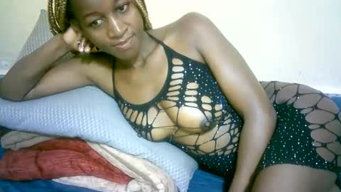 Marie online show from September 2025 06:35:02 AM