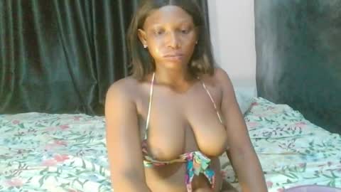 Snapshot of nastybadgirlxx chatting on May 2026 12:43:01 PM Nastybadgirlxx online show from May 2026 12:43:01 PM