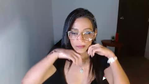 nathalia online show from March 2025 04:03:02 AM