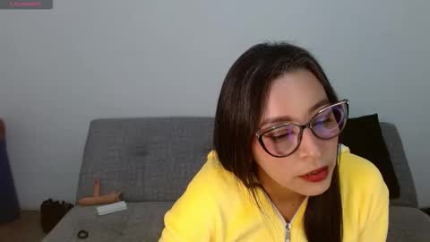 nathalia online show from January 2026 12:02:01 AM