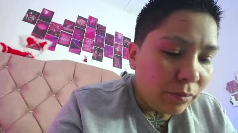 nat_evans8 online show from May 2026 11:24:02 PM