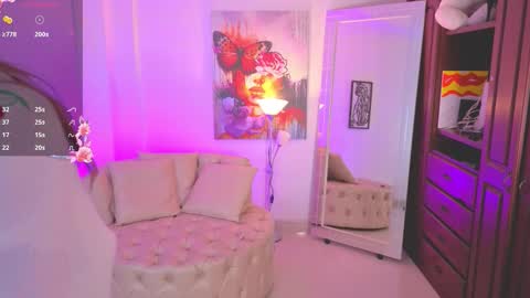 NATASHA online show from September 2025 03:19:01 AM