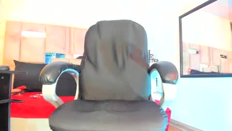 Snapshot of natacha_black00 chatting on February 2025 11:21:02 PM Natacha black online show from February 2025 11:21:02 PM