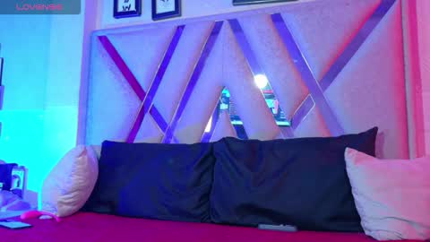 Snapshot of natacha_black00 chatting on November 2025 10:32:02 PM Natacha black online show from November 2025 10:32:02 PM