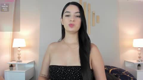 Natacha Diaz online show from October 2025 11:24:01 AM