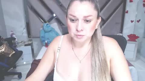 Snapshot of natalia5560 chatting on February 2025 05:37:01 PM natalia5560 online show from February 2025 05:37:01 PM