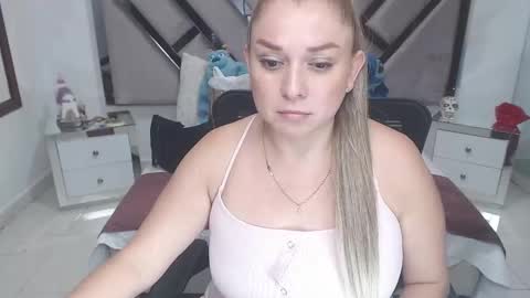Snapshot of natalia5560 chatting on March 2025 09:15:02 PM natalia5560 online show from March 2025 09:15:02 PM