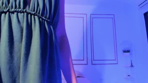 Naty  online show from January 2025 03:25:02 PM