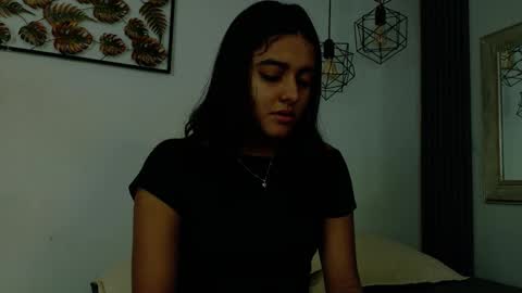 Naty  online show from December 2025 11:59:01 AM