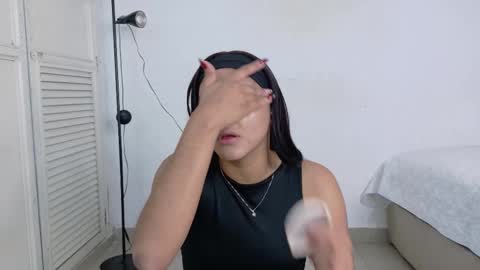 Naty  online show from December 2025 12:12:02 PM