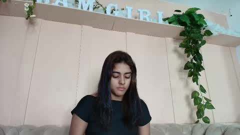 Naty  online show from March 2026 12:10:02 PM