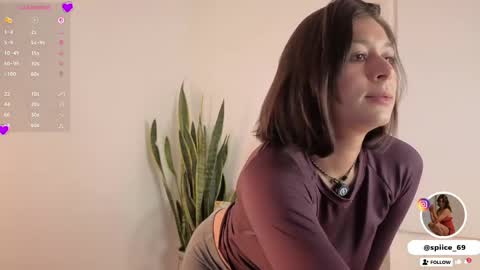 Snapshot of natalia_andrea_2804 chatting on May 2026 11:21:02 PM natalia andrea online show from May 2026 11:21:02 PM