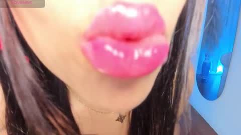 Natalia Leon online show from November 2025 04:23:01 AM